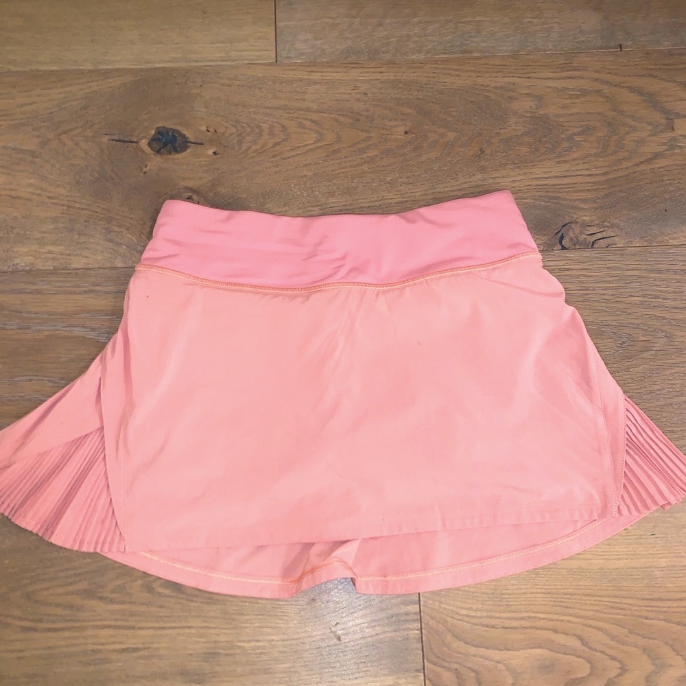Lululemon pink pleated skirt